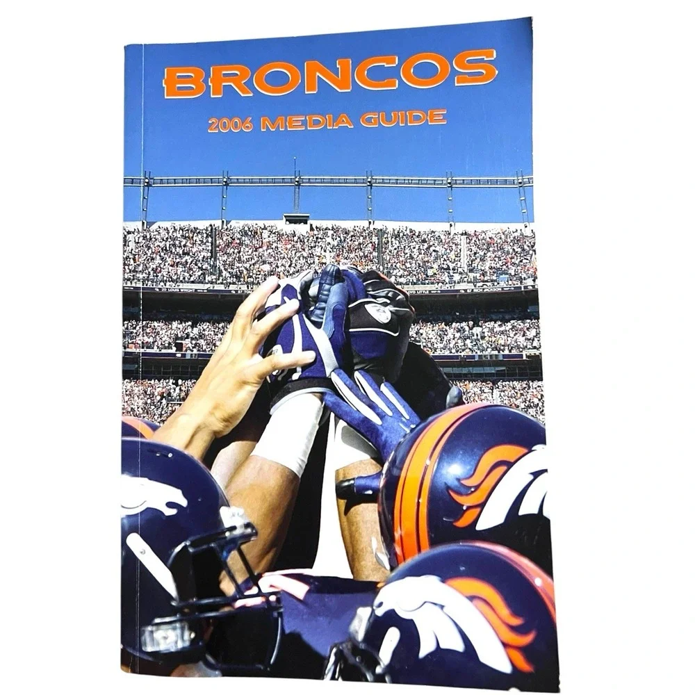 Lot of 4 Vintage DENVER BRONCOS NFL Media Guide Yearbook 1988, 2003, 2004, 2006
